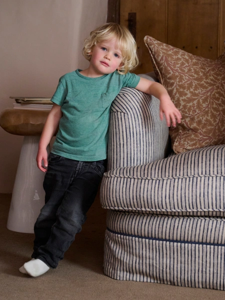 Every detail is yours to choose. We make sofas as individual as you.