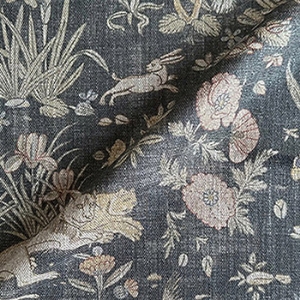 Spill Resistant V&A Mughal Garden Safari: Pitch