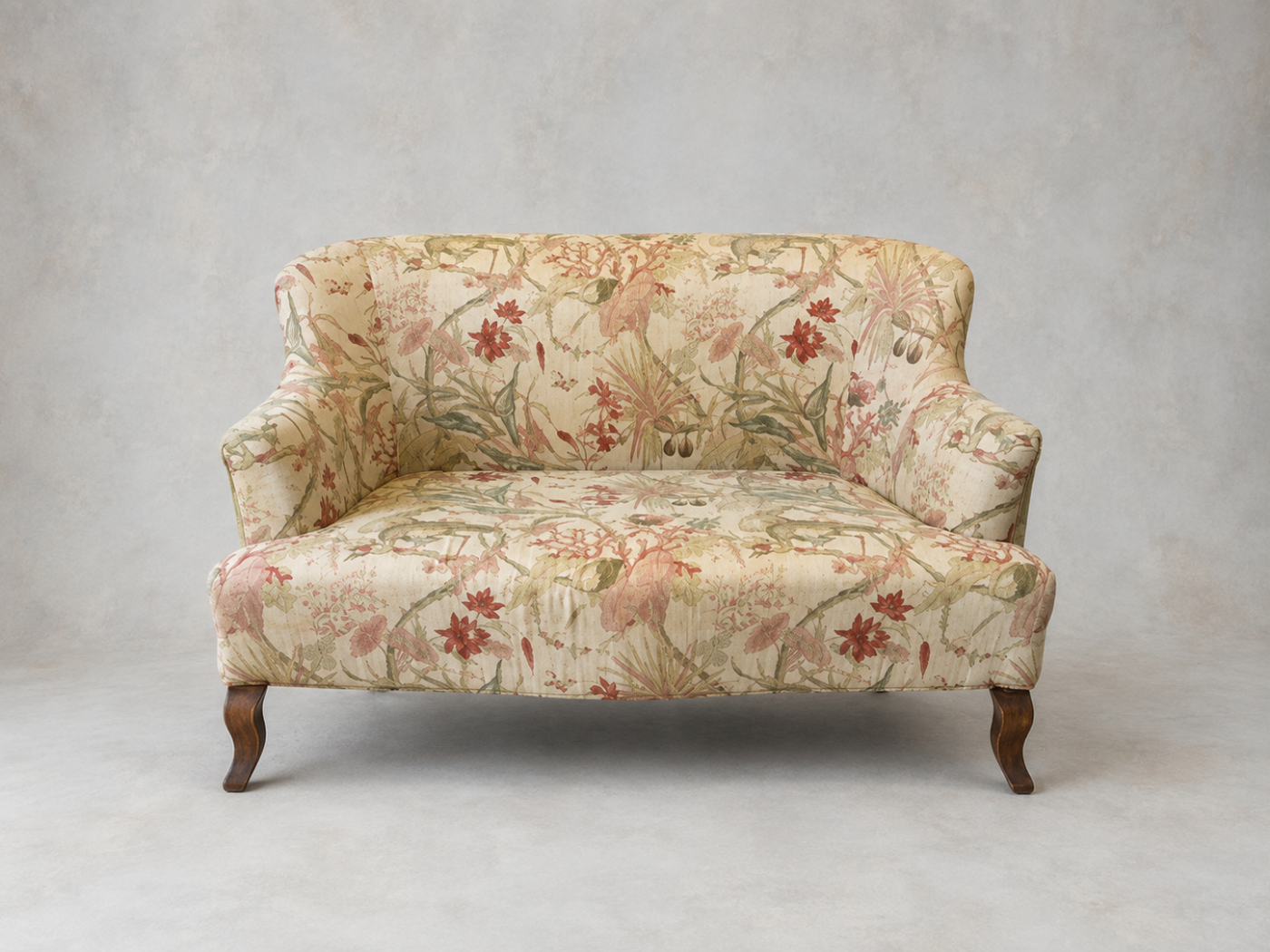 Outlet Tunbridge Wells: Grassington 2 seater sofa in Floral Linen Lily Pad Vermillion