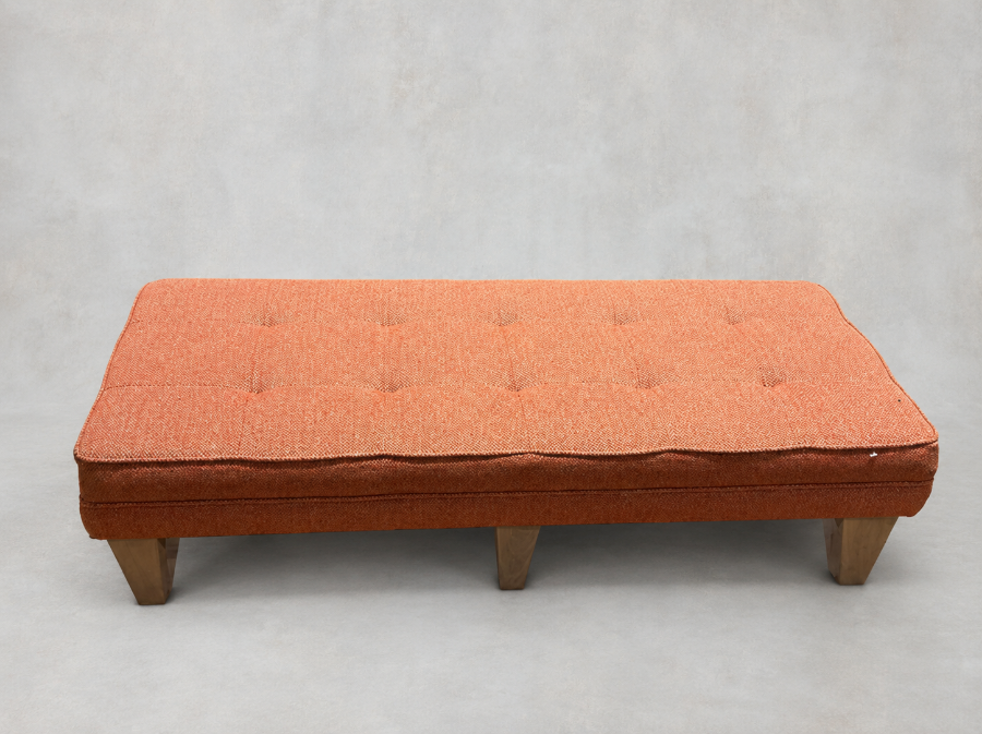Outlet Salisbury: Kirdford footstool in Faroe Tangerine