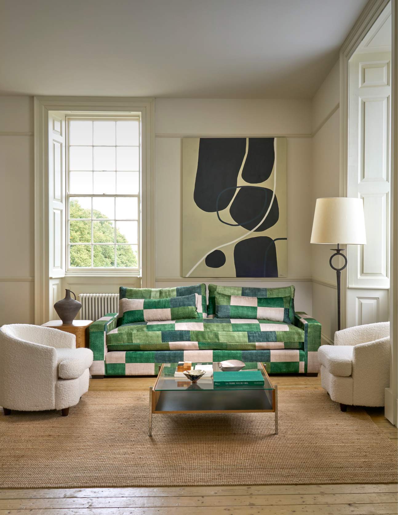 Discover the collaboration with Harper's Bazaar